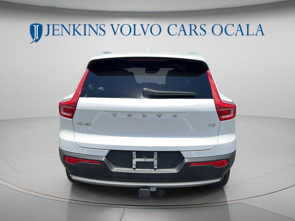 Used 2021 Volvo XC40 T5 Momentum w/ Premium Package AWD/4WD image 4