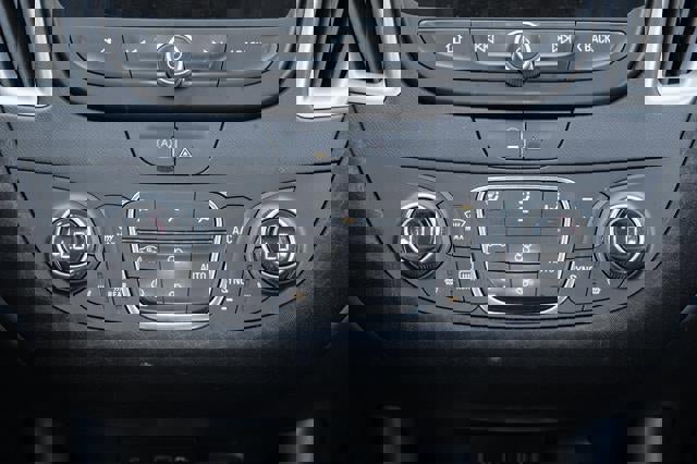 Used 2024 Chevrolet Malibu LT image 24