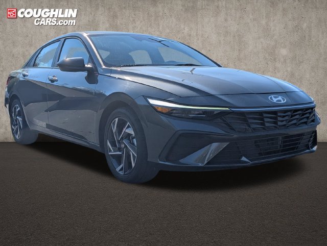 Certified 2025 Hyundai Elantra SEL FWD 360° Tour