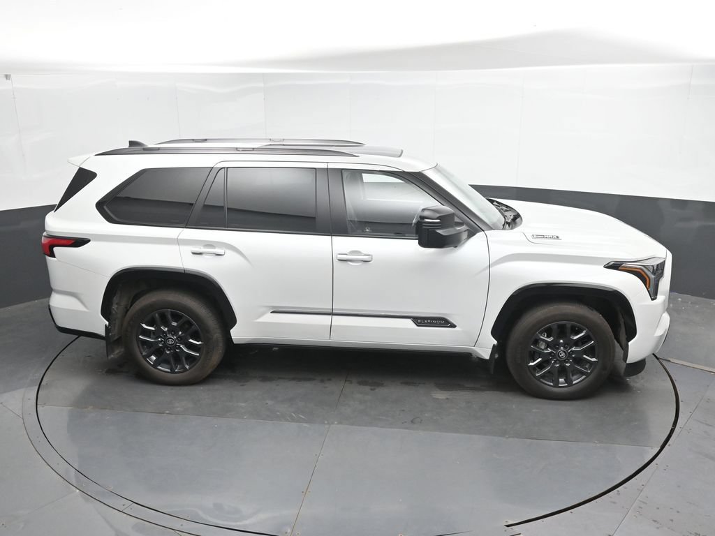Used 2025 Toyota Sequoia Platinum AWD/4WD image 34
