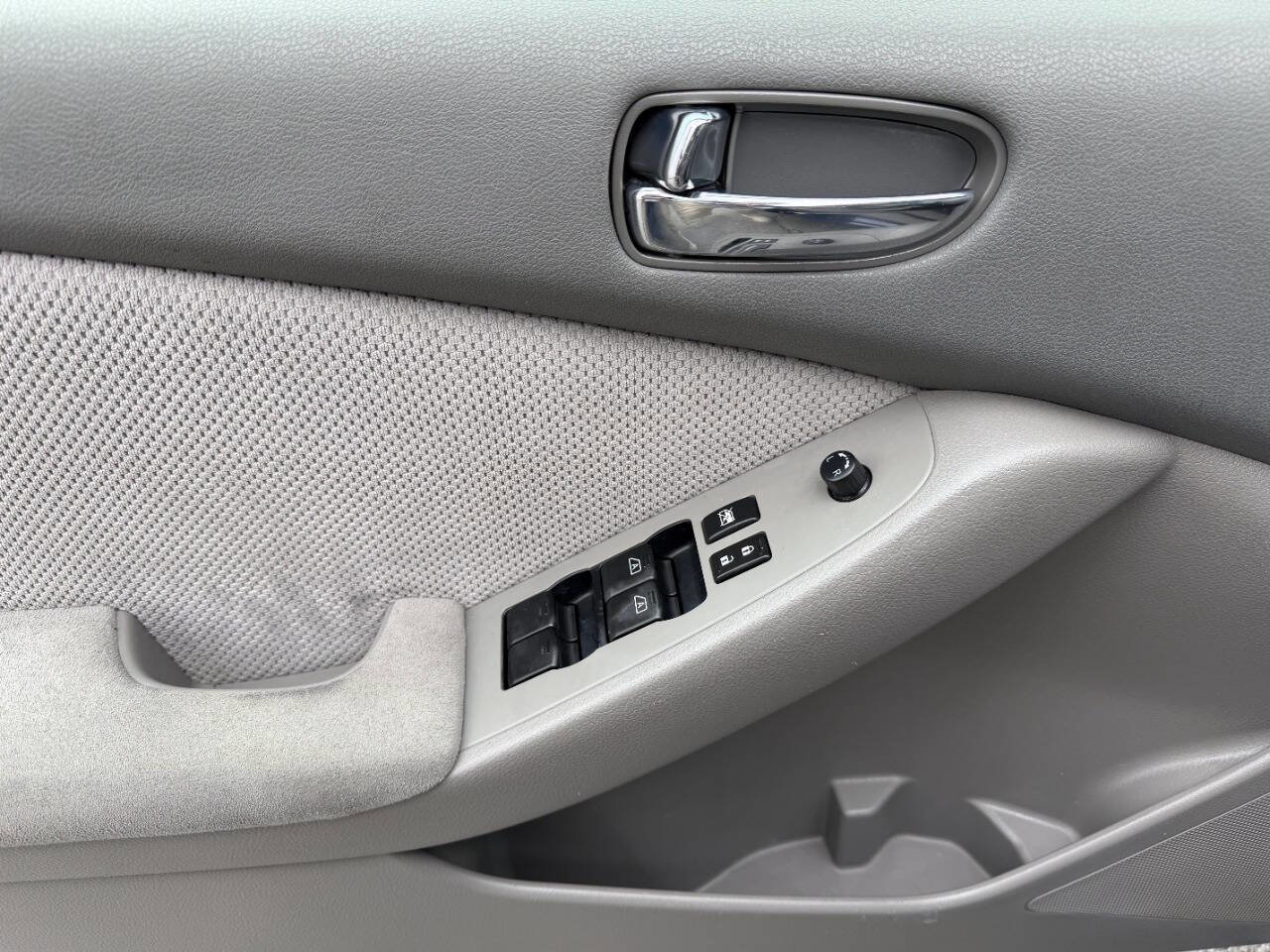 Used 2009 Nissan Altima 2.5 S w/ Convenience Pkg FWD image 27
