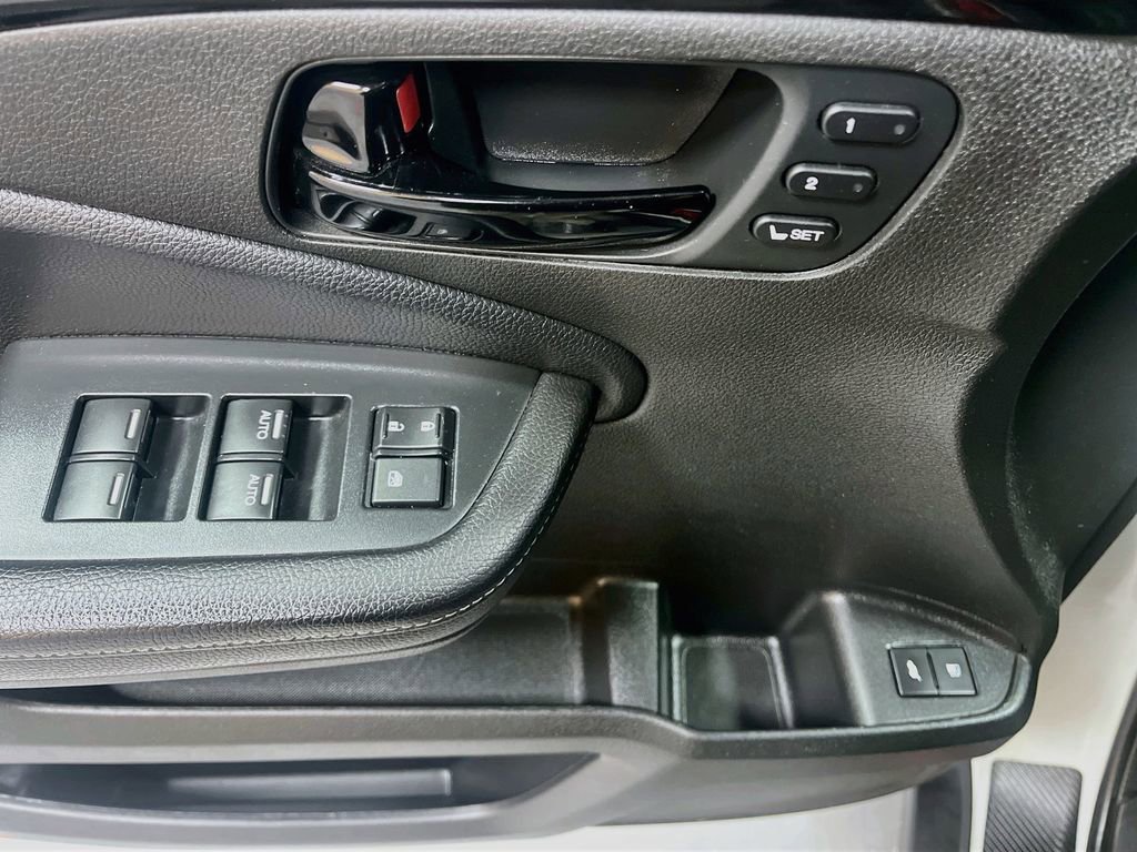 Used 2022 Honda Passport Elite image 18