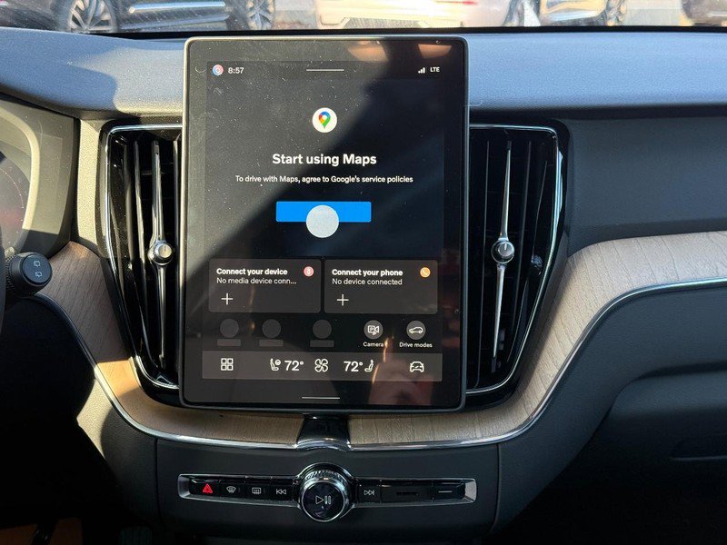 New 2026 Volvo XC60 B5 Core w/ Climate Package AWD/4WD image 8