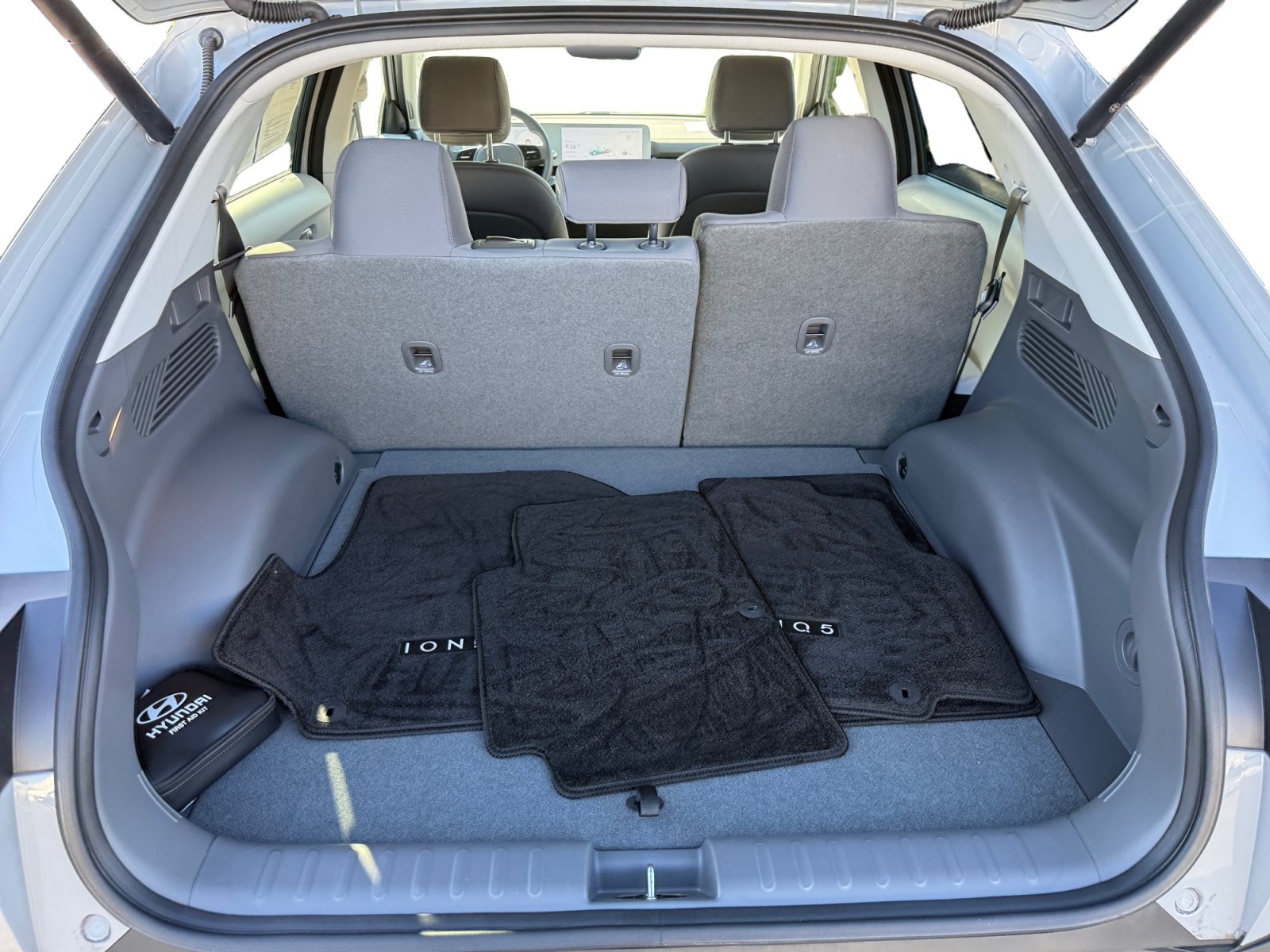 Used 2024 Hyundai Ioniq 5 SEL RWD image 17