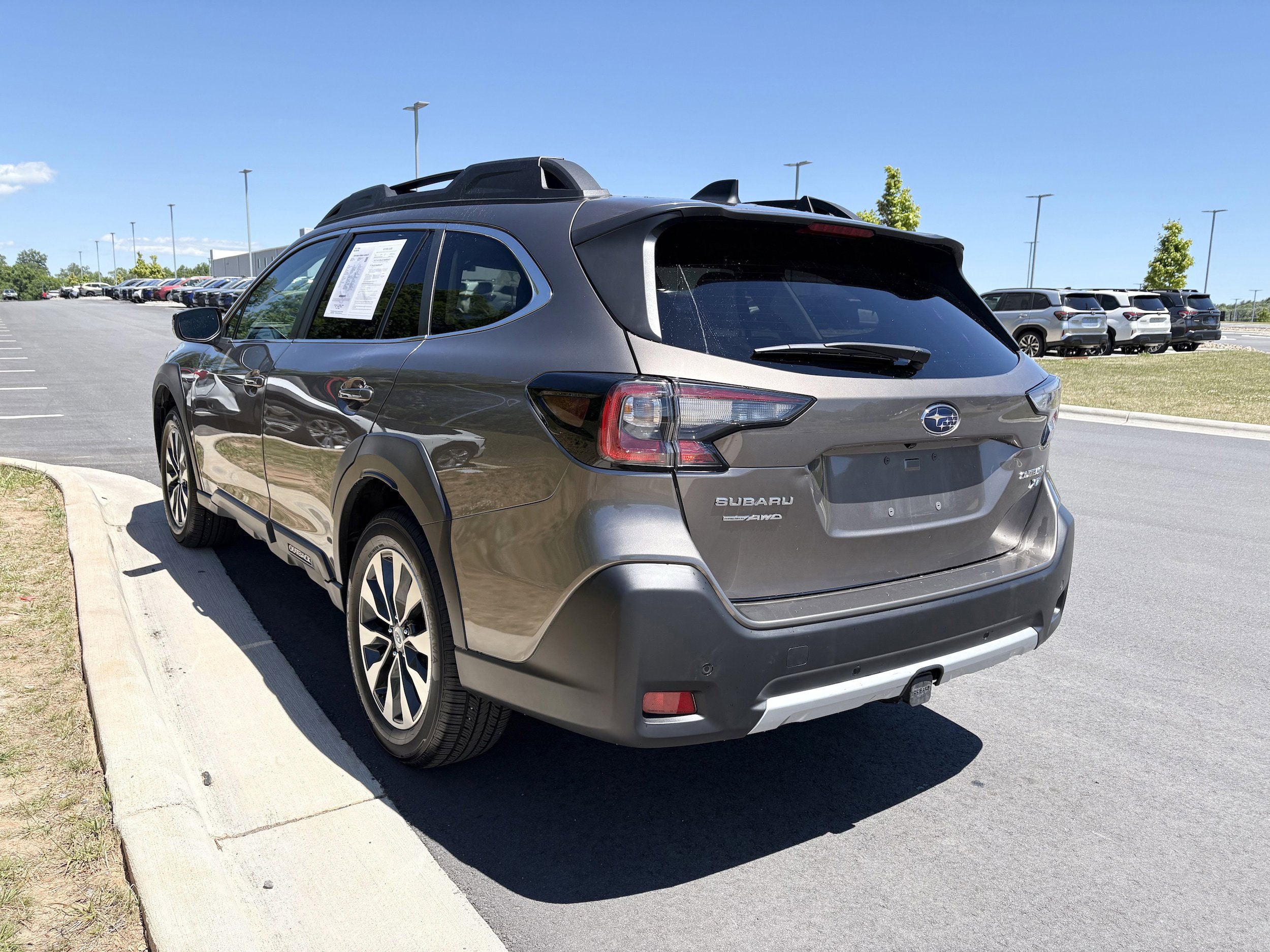 Certified 2024 Subaru Outback Limited XT AWD/4WD image 6