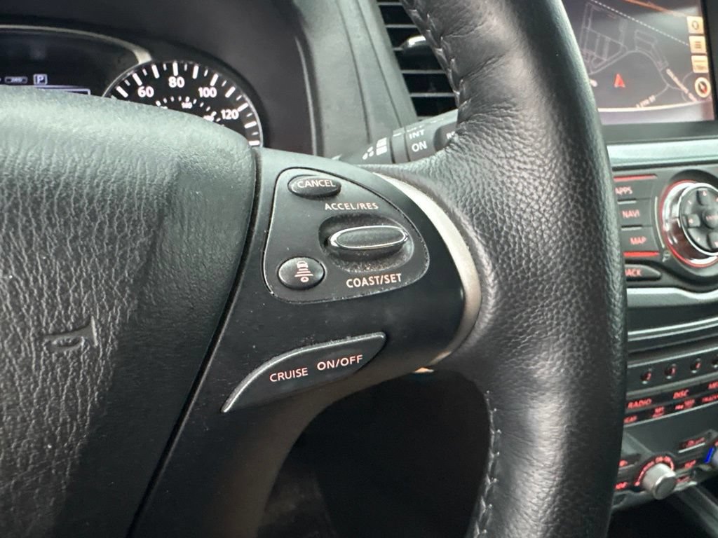Used 2019 Nissan Pathfinder SL AWD/4WD image 23