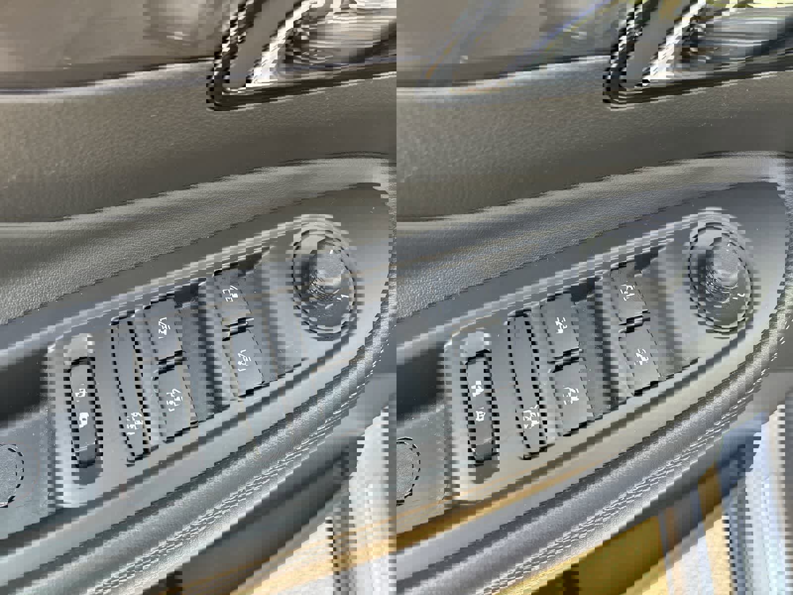 Used 2019 Buick Encore Preferred image 8