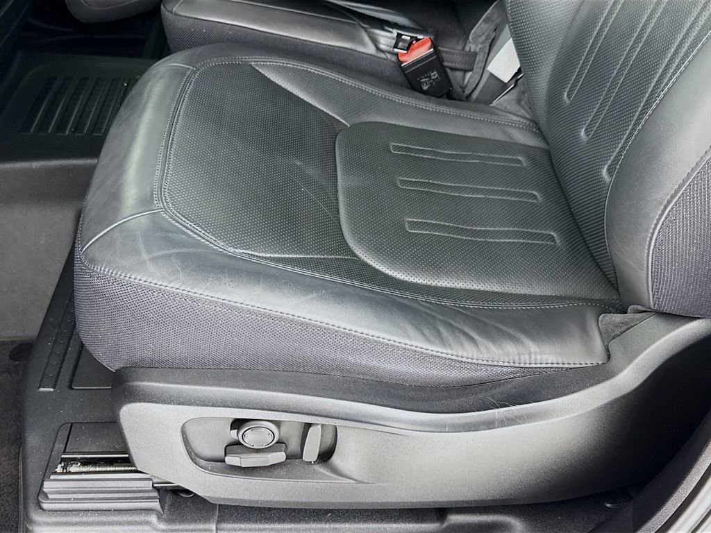 Used 2021 Land Rover Defender 90 X image 13