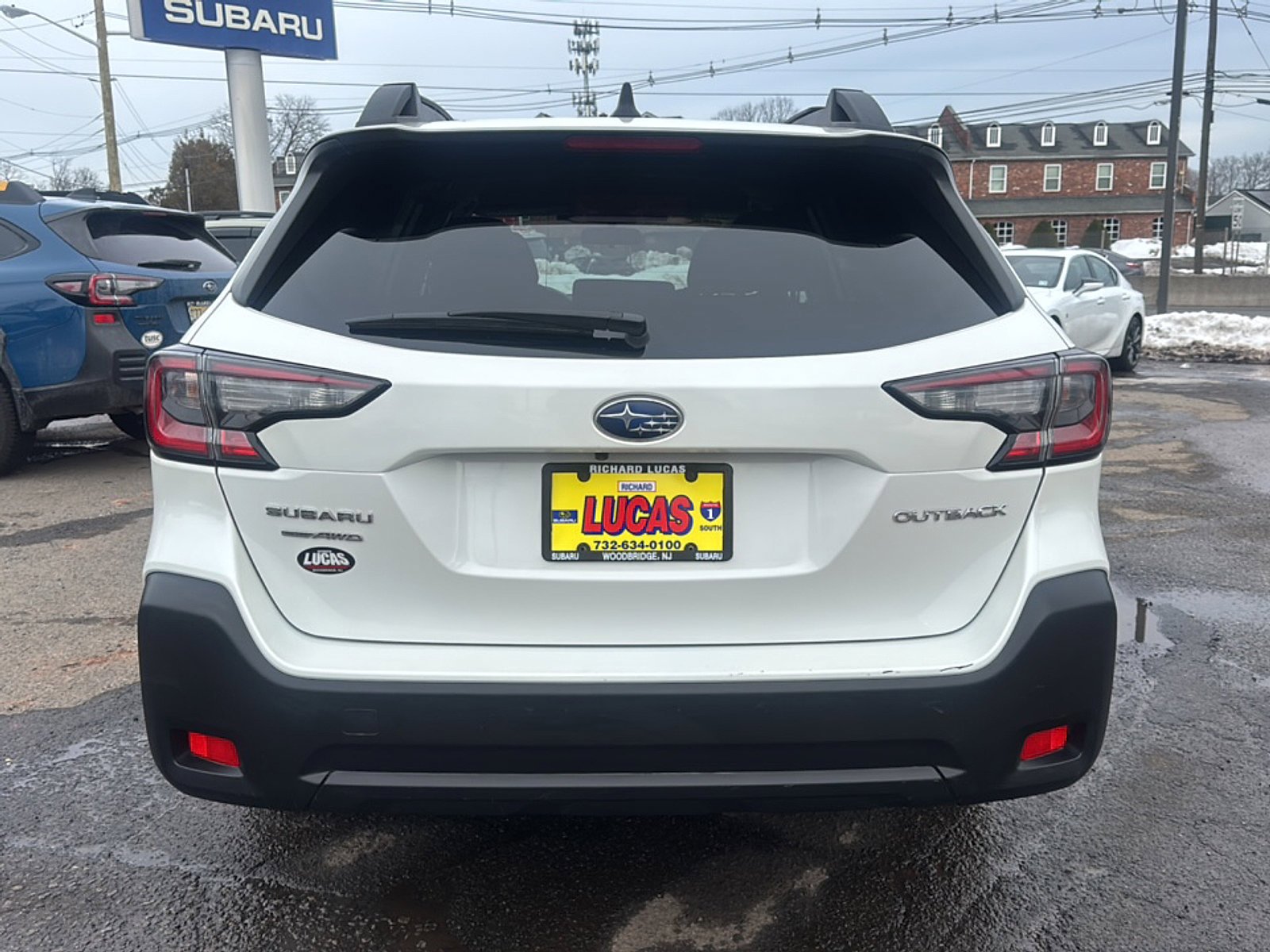 Certified 2024 Subaru Outback Premium AWD/4WD image 6