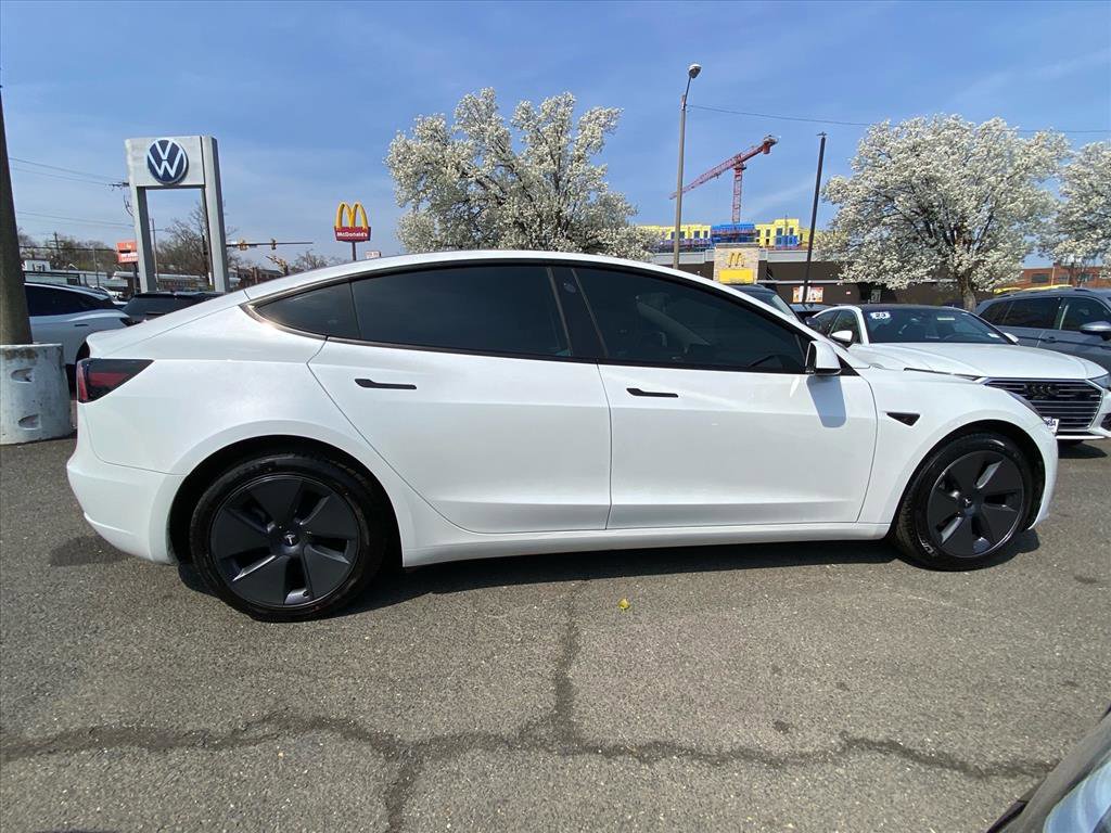 Used 2023 Tesla Model 3 Standard Range RWD image 2