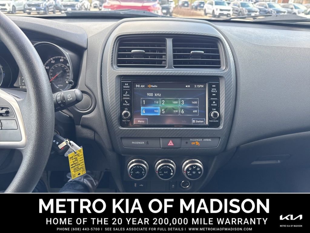 Used 2025 Mitsubishi Outlander Sport ES image 17