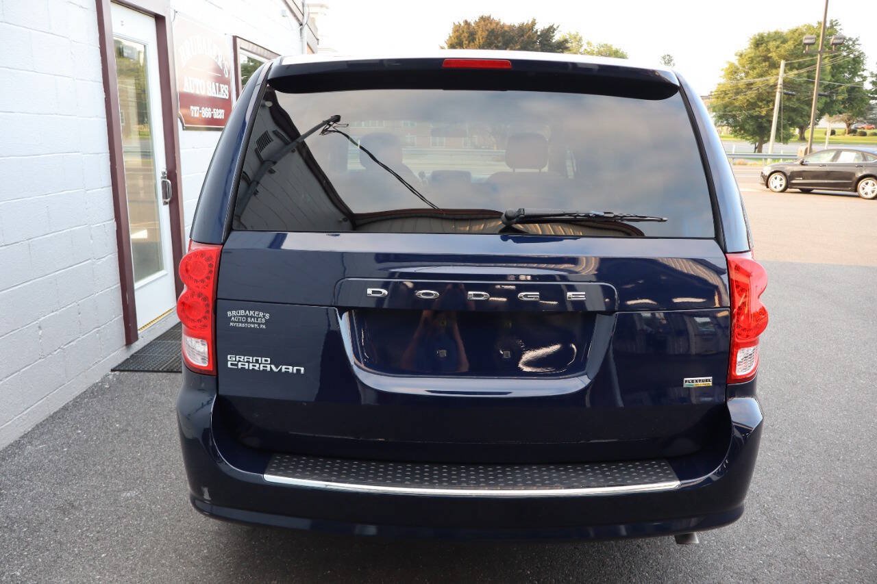 Used 2016 Dodge Grand Caravan SE w/ Quick Order Package 29E SE FWD image 3