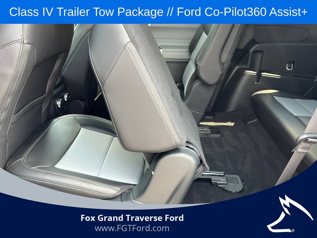 Certified 2023 Ford Explorer XLT w/ Equipment Group 202A AWD/4WD image 5