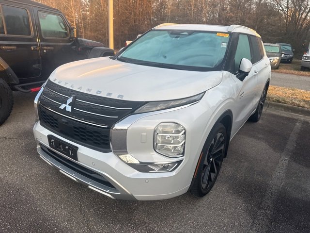 Used 2024 Mitsubishi Outlander SEL image 5