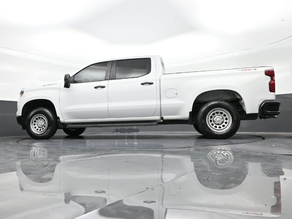 Used 2023 Chevrolet Silverado 1500 W/T w/ WT Value Package AWD/4WD image 28