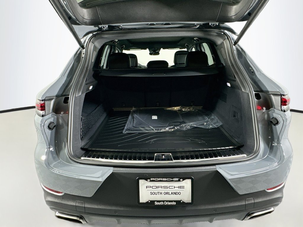 New 2026 Porsche Cayenne AWD/4WD image 28