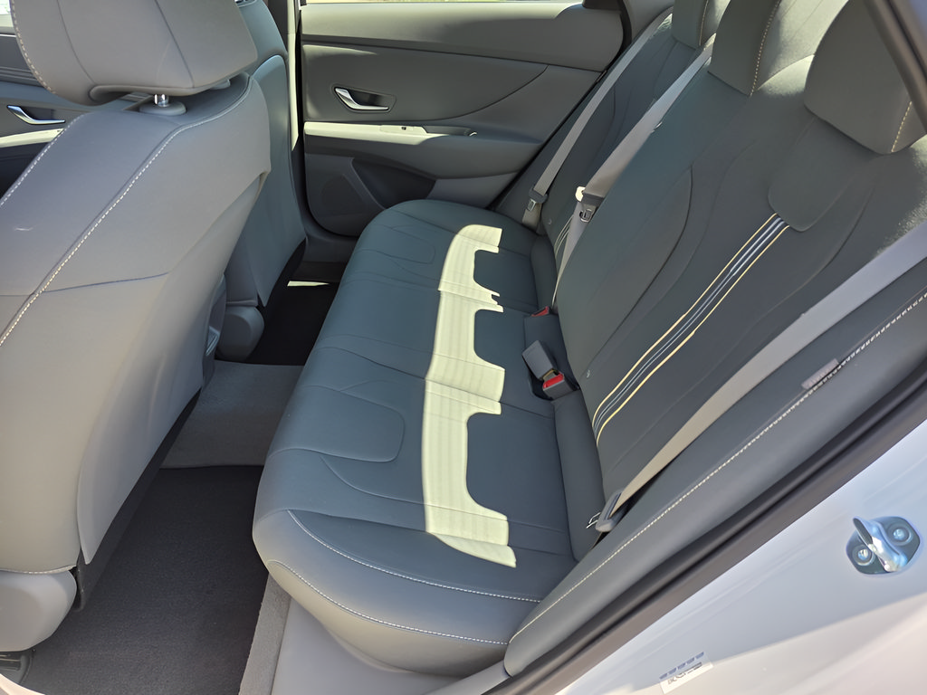 New 2026 Hyundai Elantra Sport FWD image 11