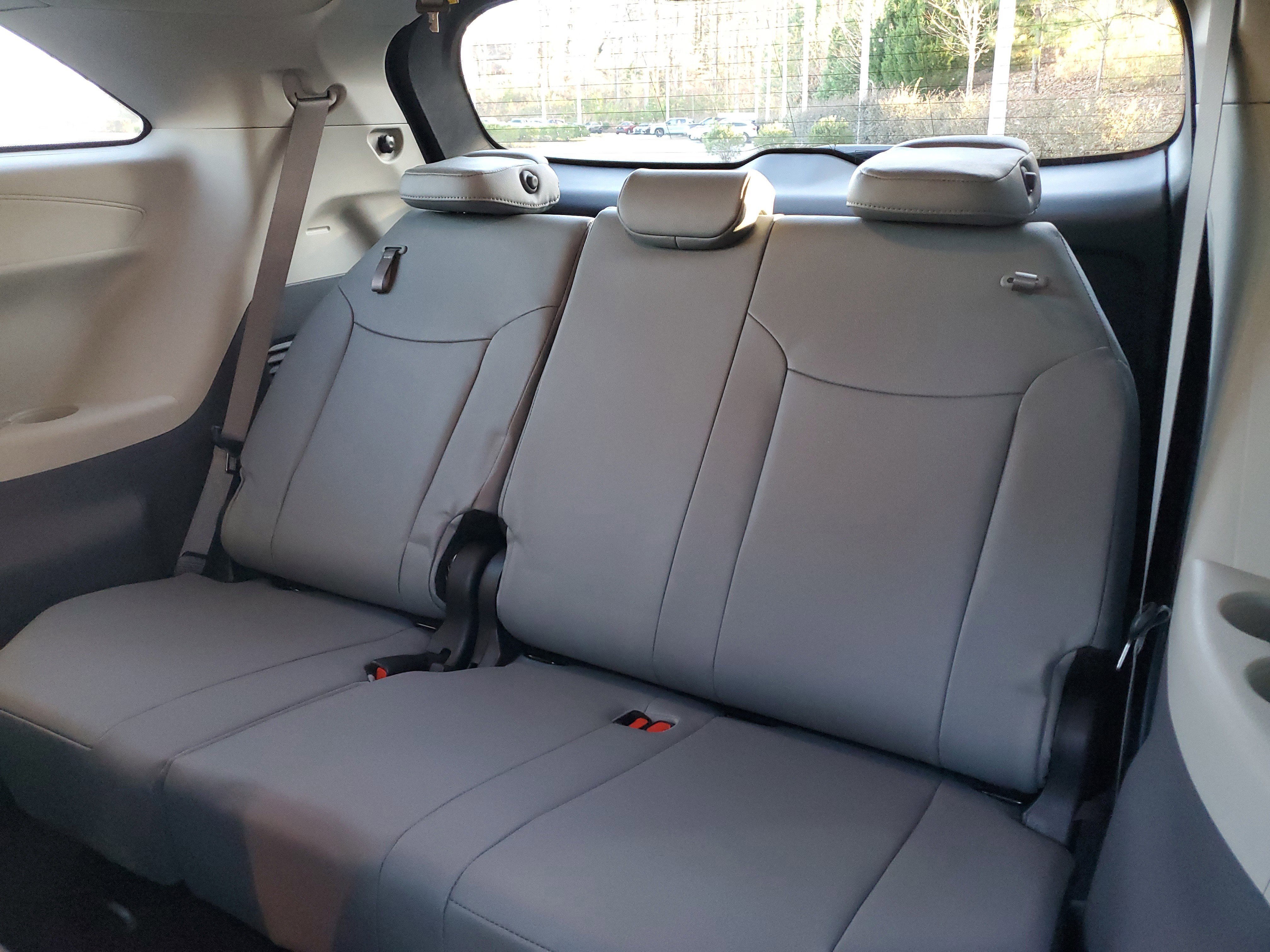 Used 2024 Toyota Sienna XLE image 15