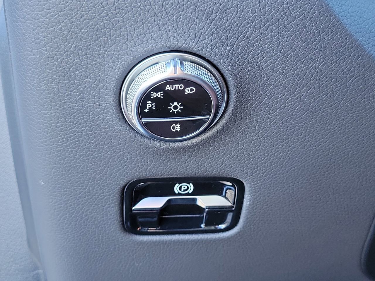 New 2025 Mercedes-Benz GLC 63 AMG S image 24