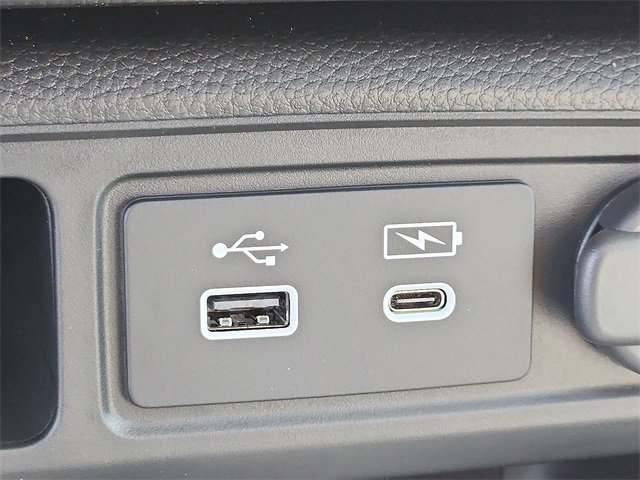 New 2025 Honda Pilot Touring image 21