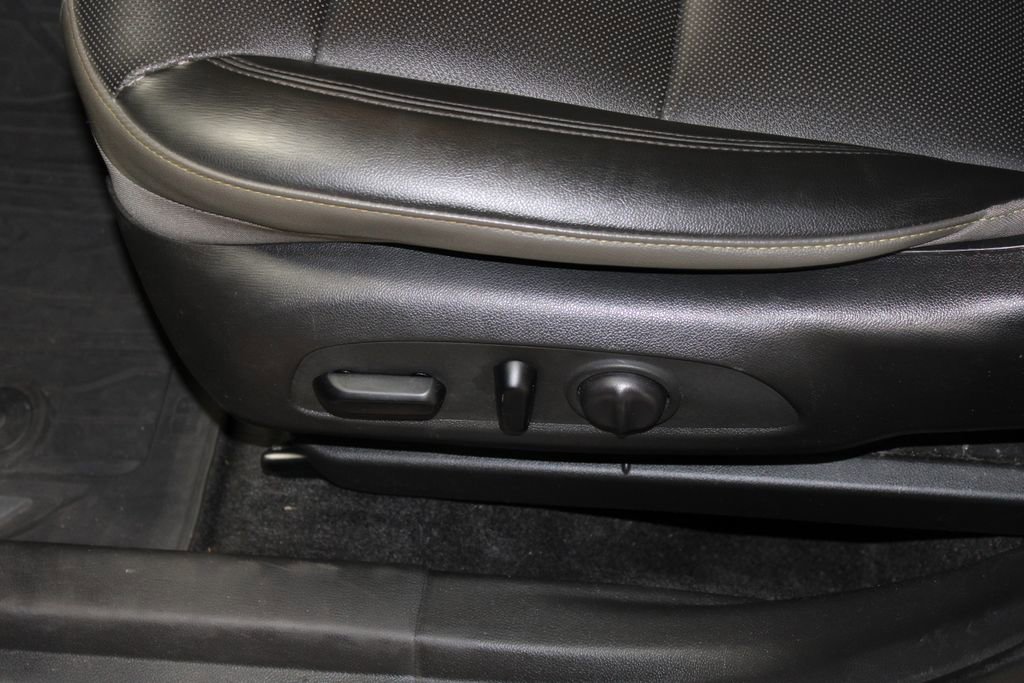 Used 2024 Chevrolet Trax ACTIV w/ Driver Confidence Package image 13