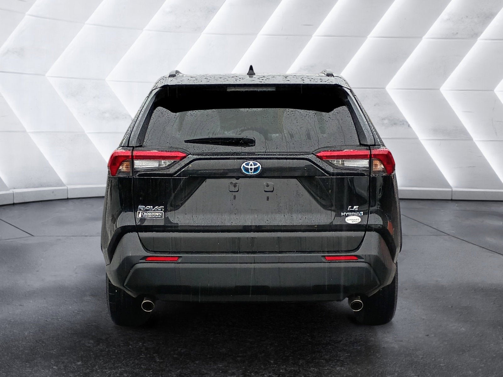 Used 2021 Toyota RAV4 LE w/ Carpet Mat Package (TMS) AWD/4WD image 5