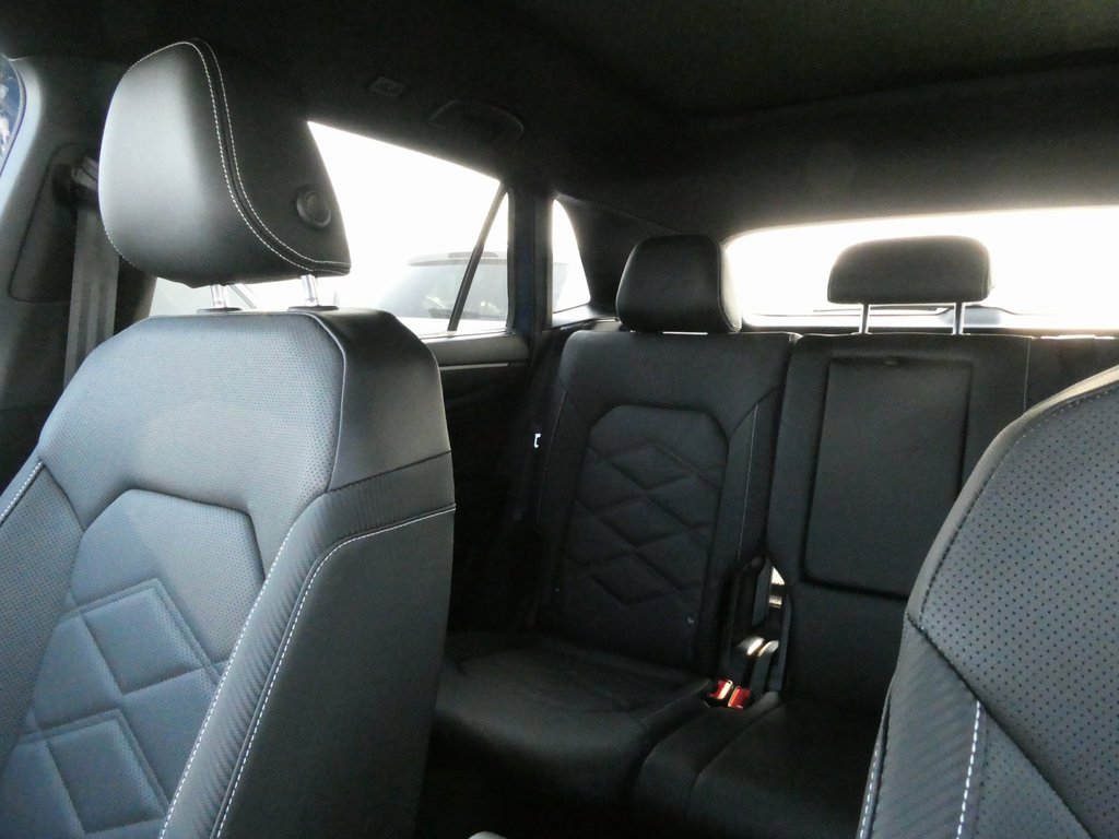 New 2025 Volkswagen Atlas Cross Sport SE image 42