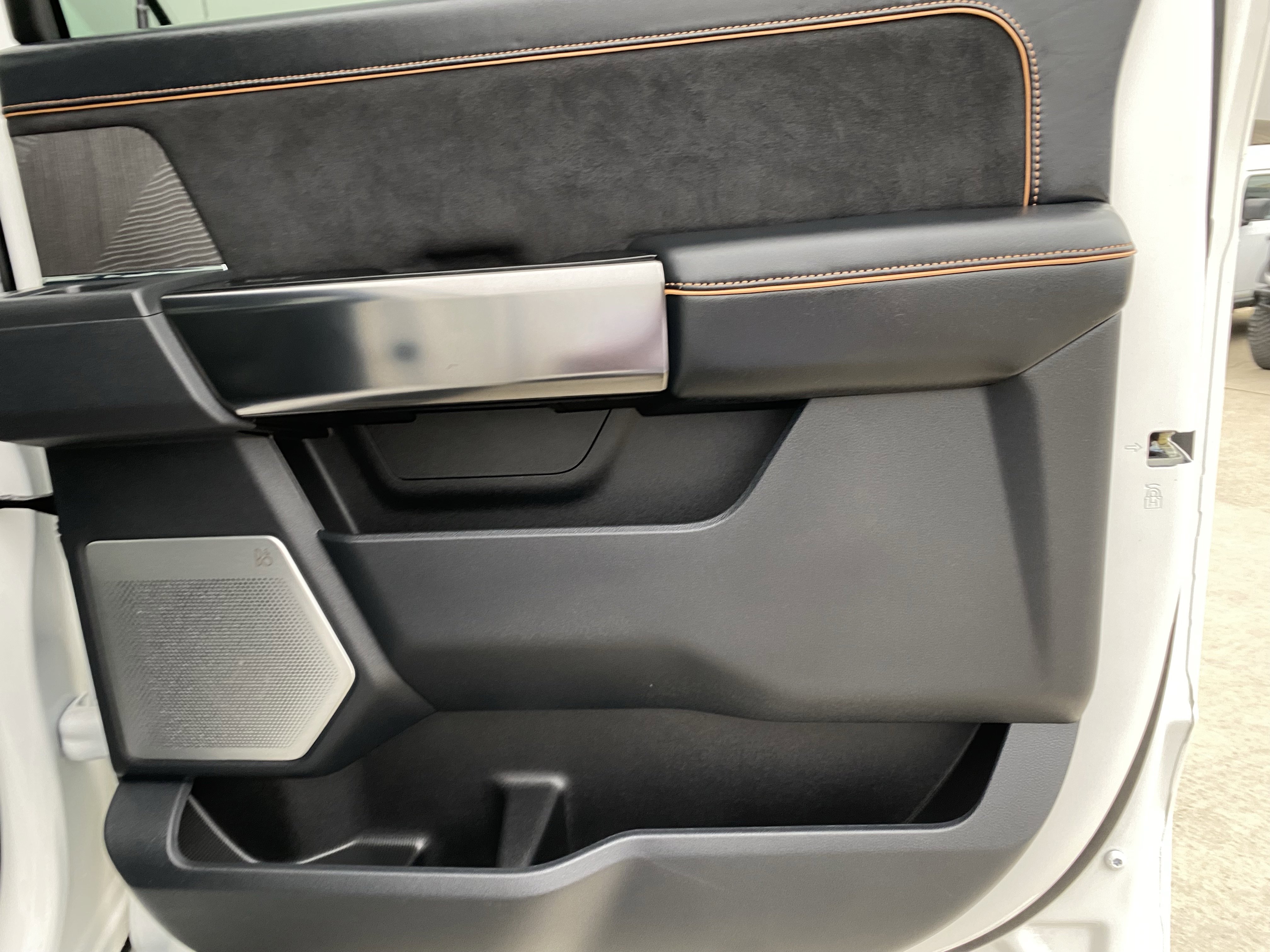 Used 2024 Ford F250 Platinum w/ Tremor Off-Road Package image 20