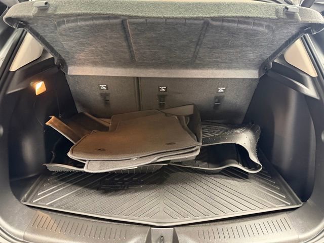 Used 2024 Buick Encore GX Avenir w/ Avenir Convenience Package image 26