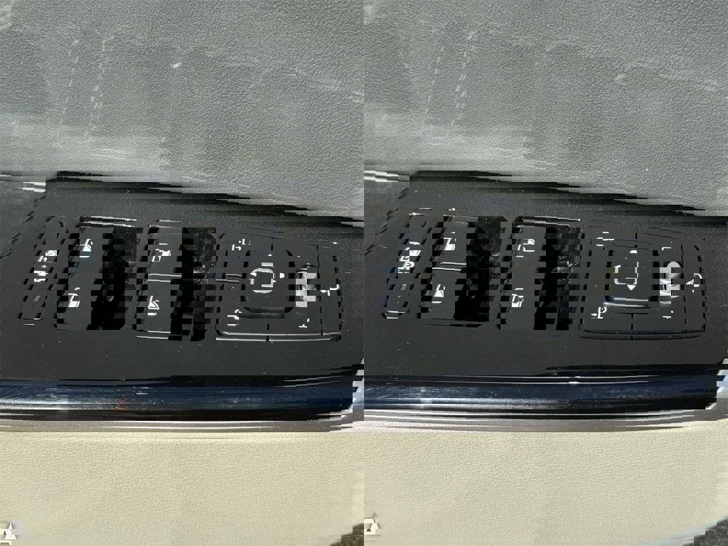 Used 2022 Kia EV6 GT-Line w/ GT-Line Suede Seat Package image 18