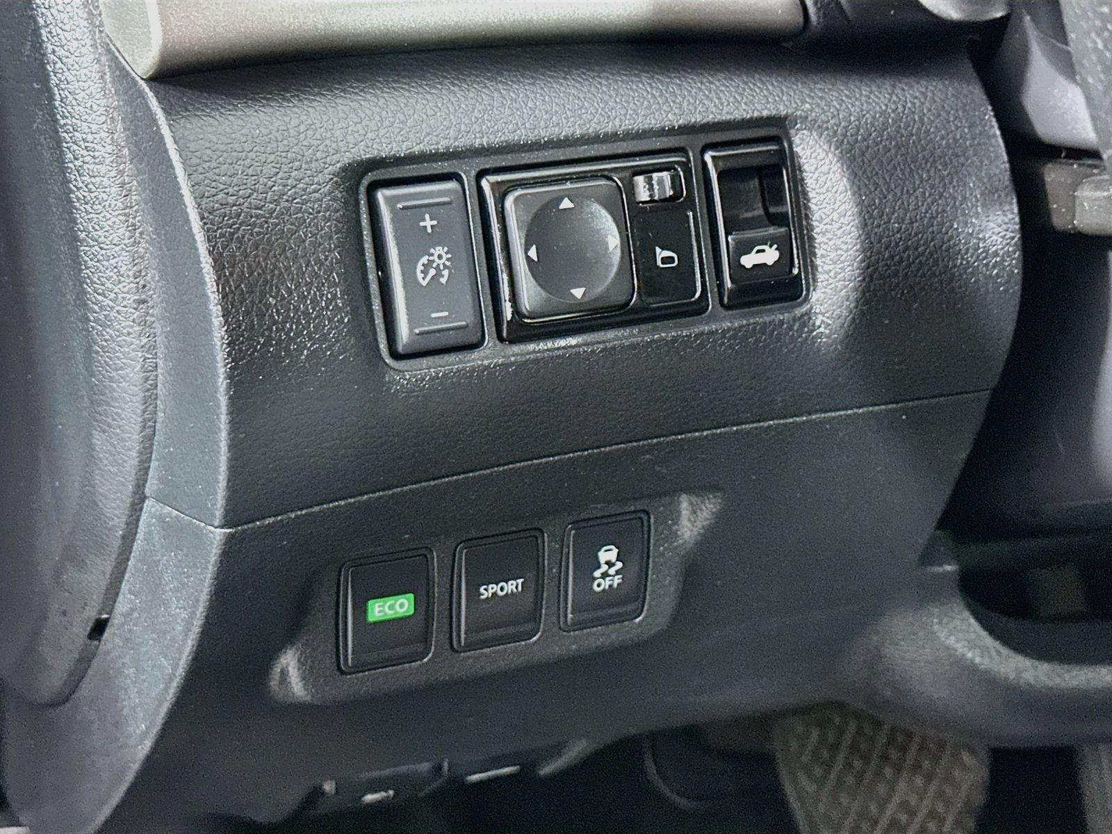 Used 2015 Nissan Sentra SV FWD image 10