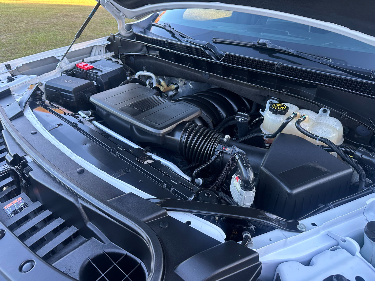 Used 2022 GMC Yukon XL AT4 image 61