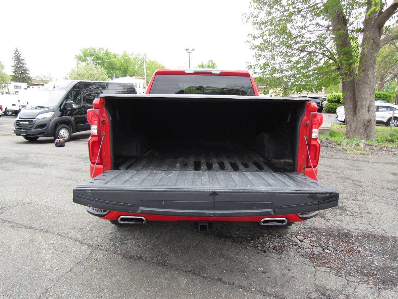 Used 2019 Chevrolet Silverado 1500 Custom w/ Custom Value Package AWD/4WD image 23