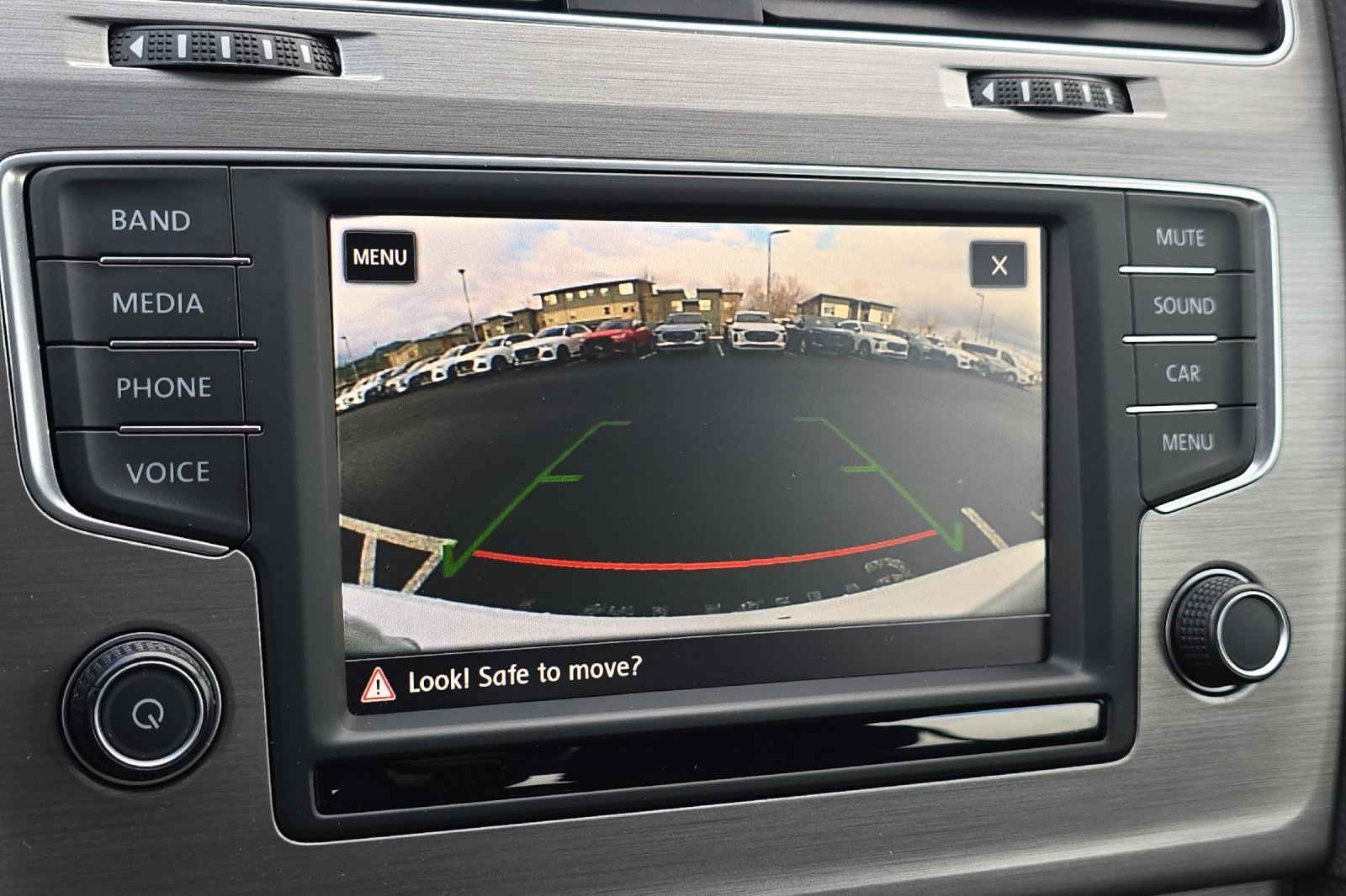 Used 2017 Volkswagen Golf S image 21