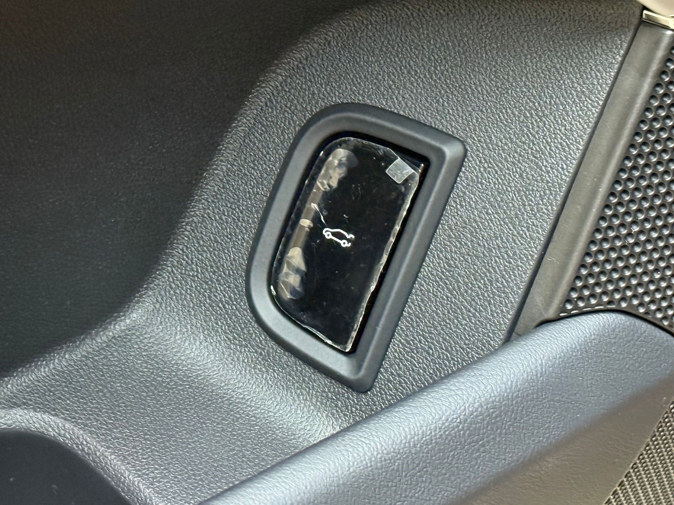 New 2025 Cadillac Lyriq Sport image 22