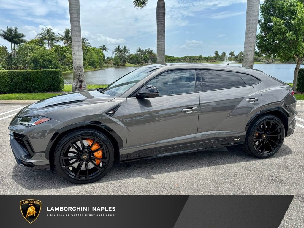 Used 2024 Lamborghini Urus S AWD/4WD image 1