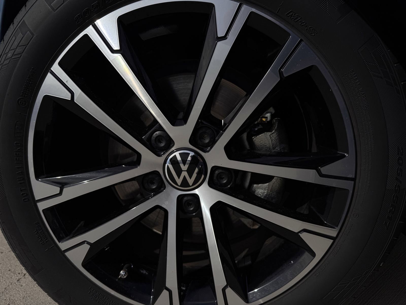 New 2025 Volkswagen Jetta Sport image 9