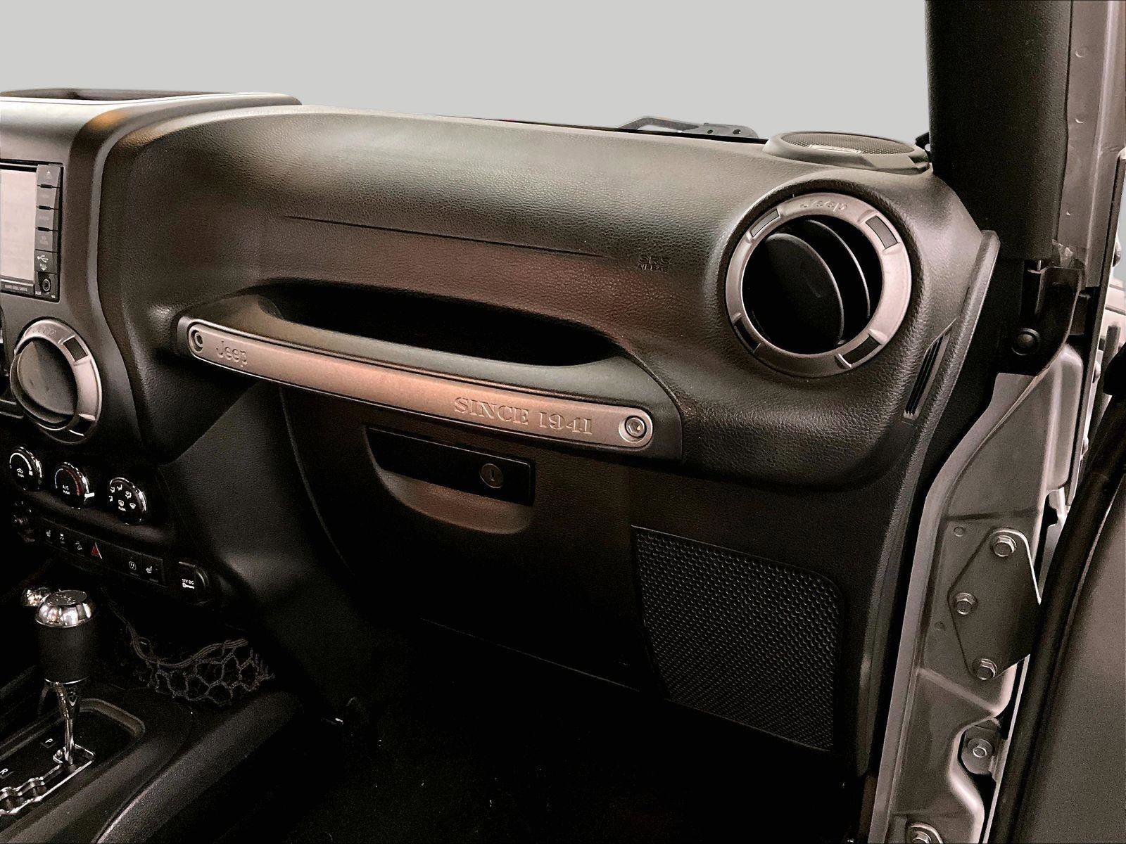 Used 2016 Jeep Wrangler Unlimited Sport AWD/4WD image 16