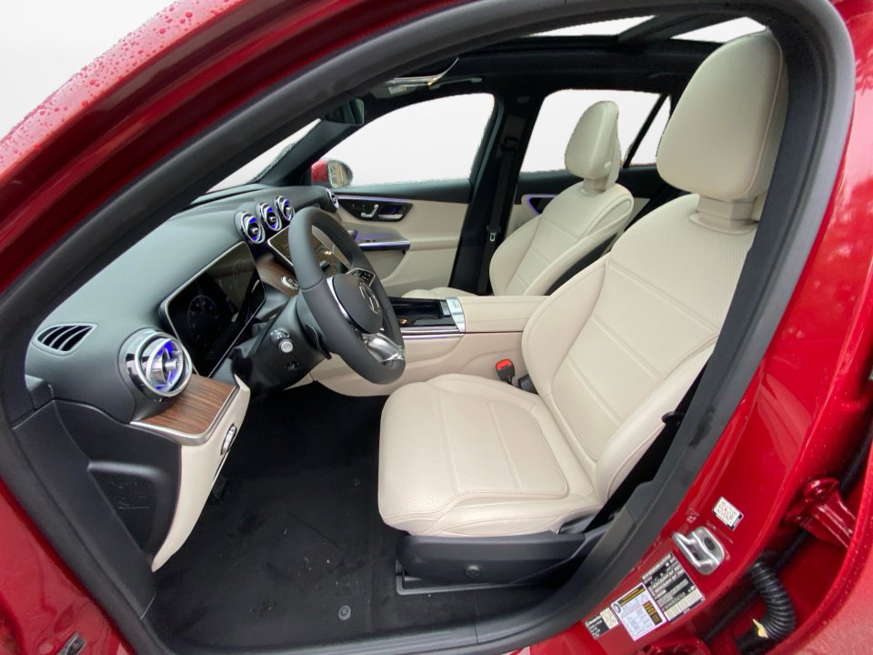 New 2026 Mercedes-Benz GLC 300 4MATIC image 9