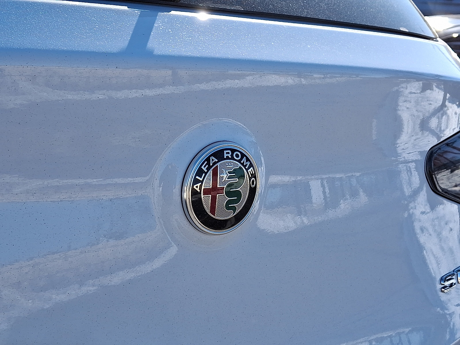 Used 2024 Alfa Romeo Stelvio Veloce image 32