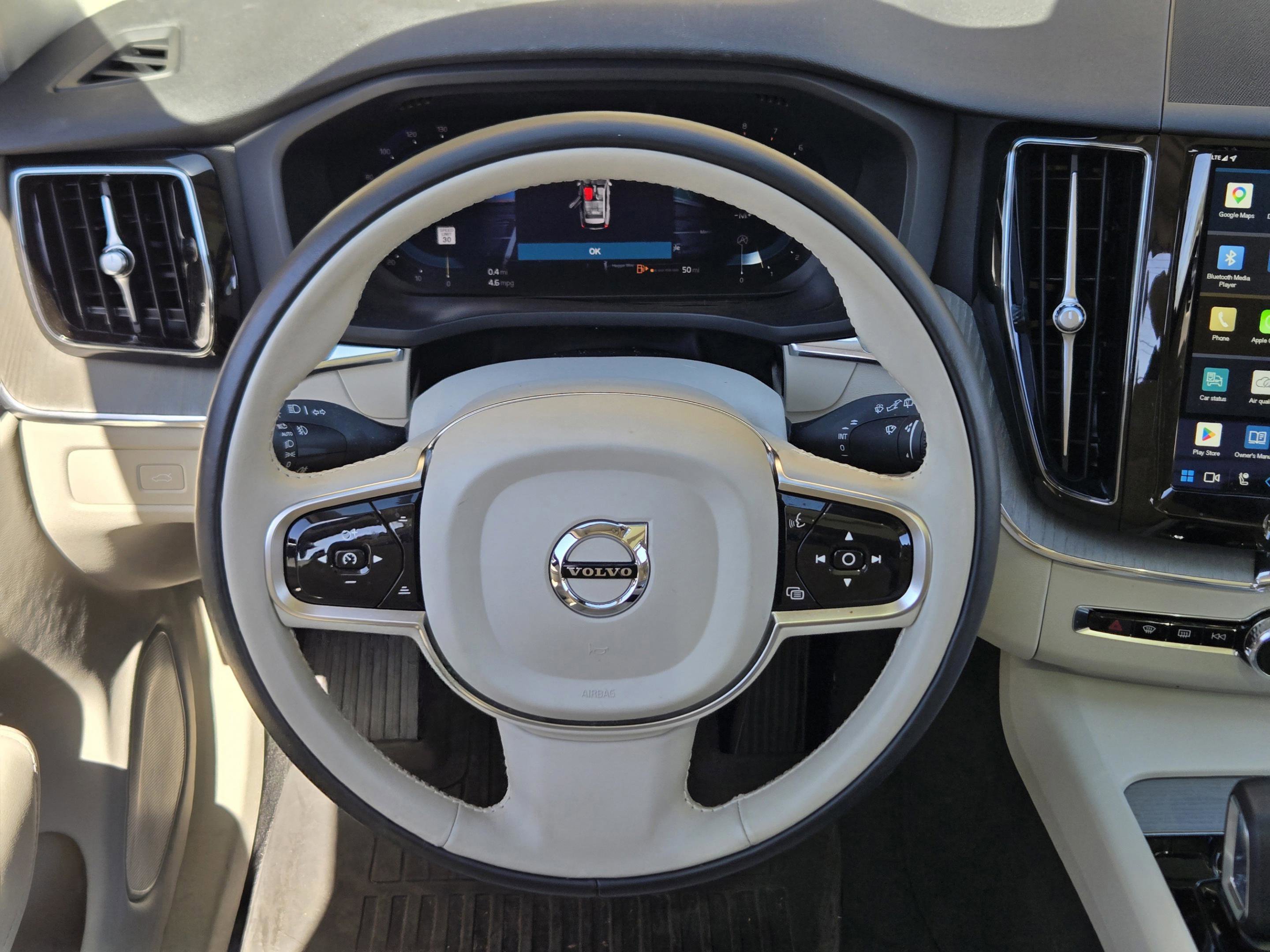 Used 2024 Volvo XC60 B5 Plus w/ Protection Package Premier image 35