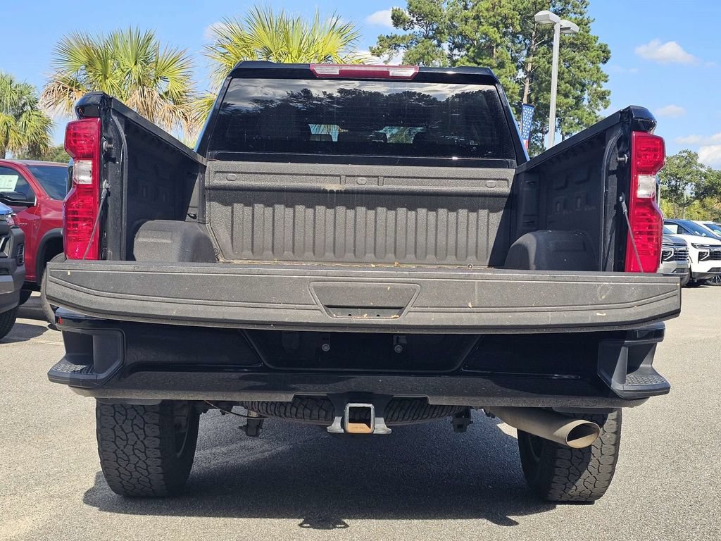 Used 2024 Chevrolet Silverado 2500 Custom w/ Custom Convenience Package RWD image 12