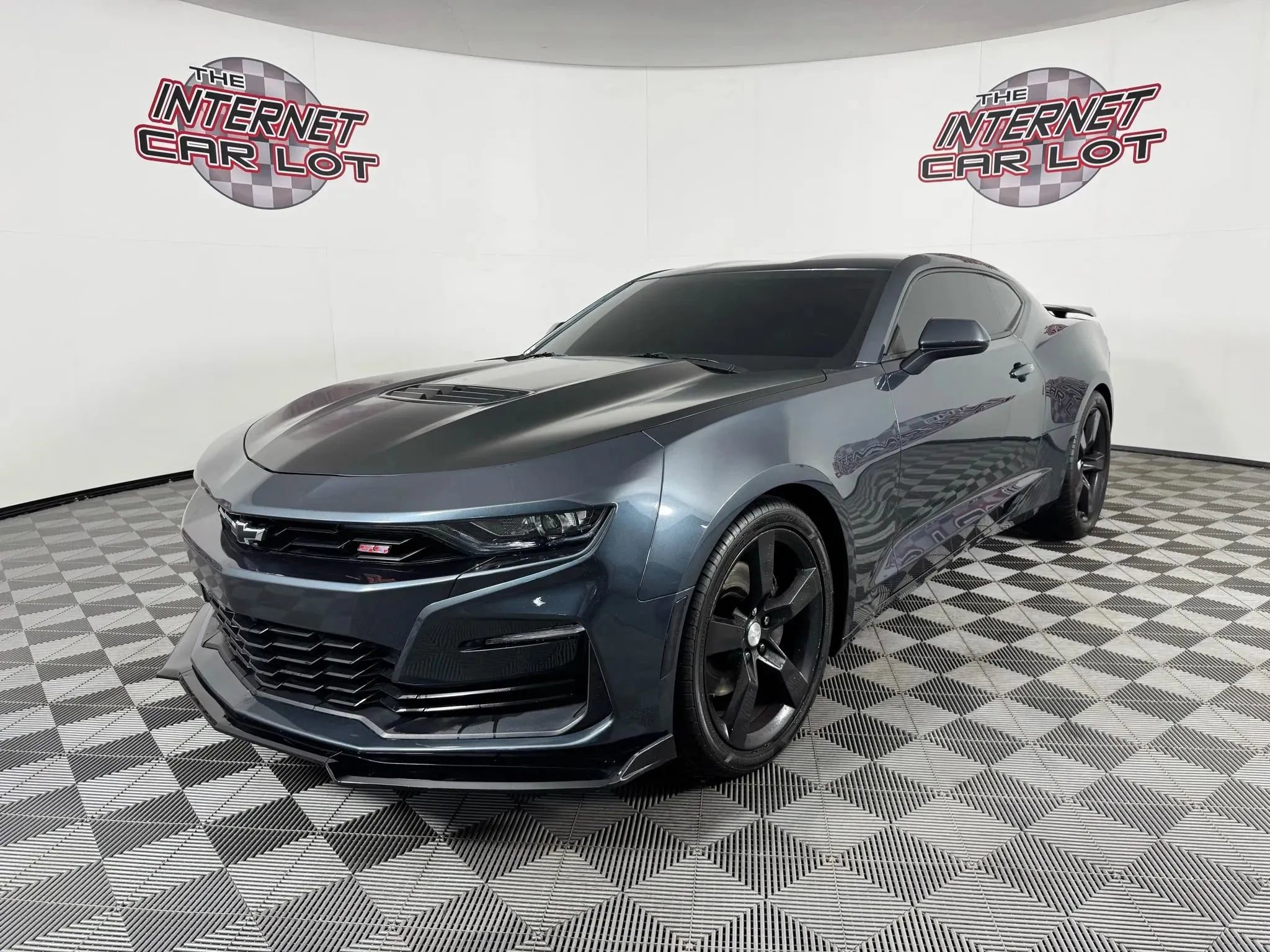 Used 2020 Chevrolet Camaro SS image 3