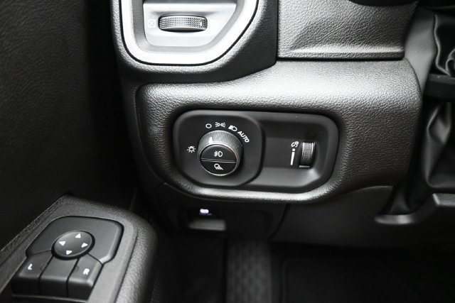 New 2027 RAM 1500 Express RWD image 14