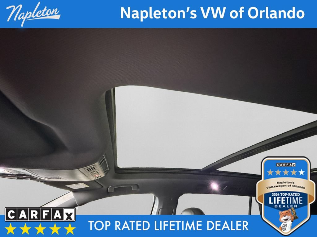 Used 2024 Volkswagen Tiguan SE R-Line AWD/4WD image 13