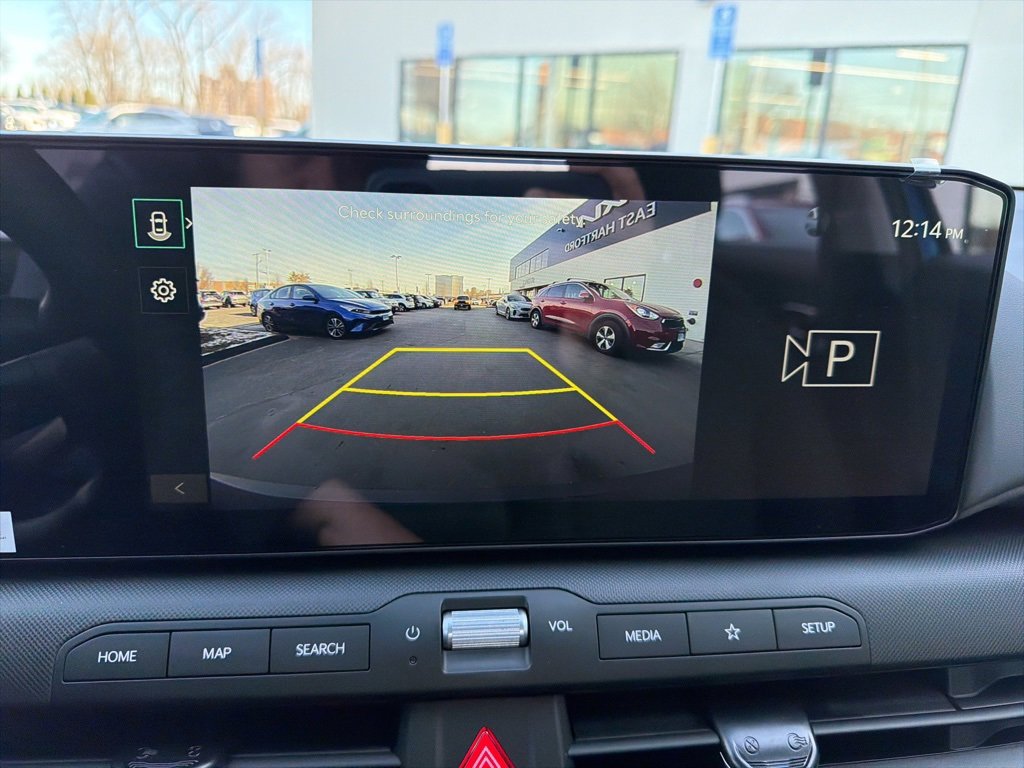 New 2025 Kia K4 LXS image 34