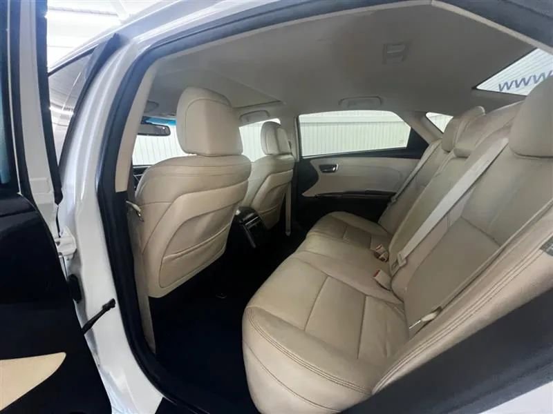 Used 2013 Toyota Avalon XLE image 13