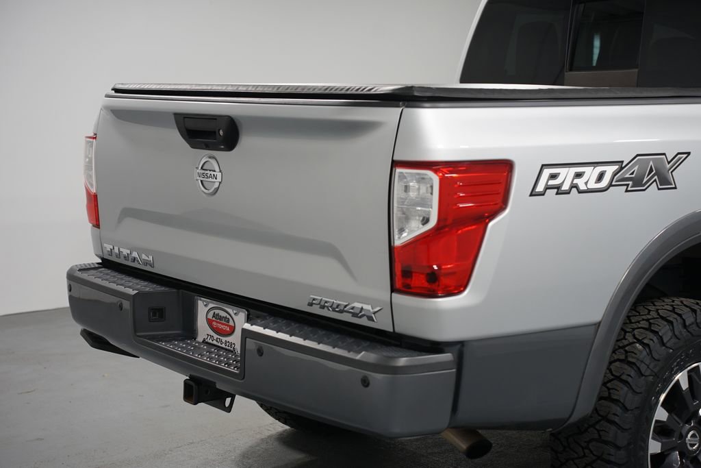 Used 2018 Nissan Titan PRO-4X w/ Pro-4x Utility Package image 9