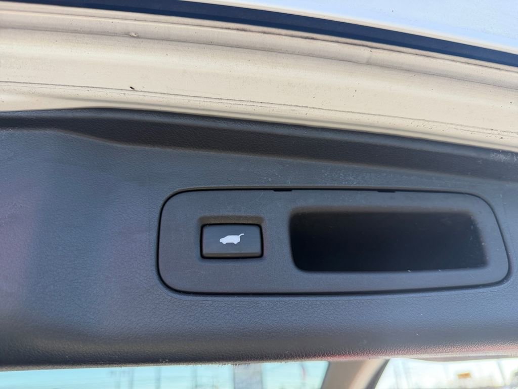 Used 2016 Honda CR-V Touring image 20