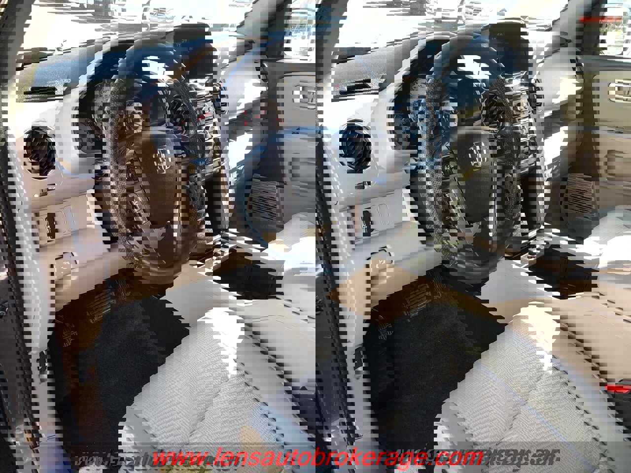 Used 2015 Honda Pilot LX image 10